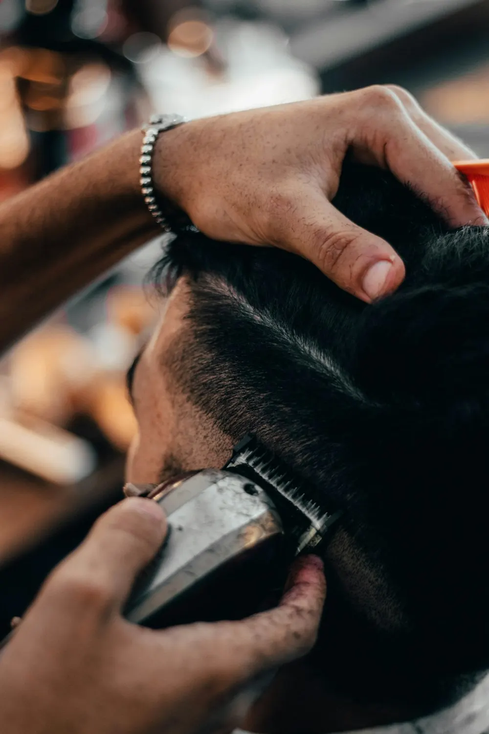 Detalle de corte con tijera